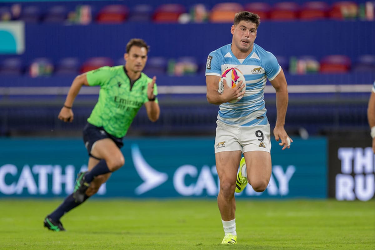 A cuartos de final: día perfecto de los Pumas 7s, que se clasificaron en Hong Kong