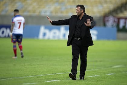 A Diego Dabove no le fue bien en su corto paso por Bahía, pero su sola convocatoria ya fue una muestra de lo cotizados que son los directores técnicos argentinos en el fútbol de Brasil.