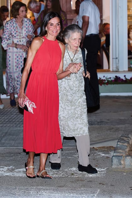 A diferencia de su hermana, la princesa Irene tiene una muy buena relación con la reina Letizia. Así se las veía en sus vacaciones en Palma de Mallorca en 2023