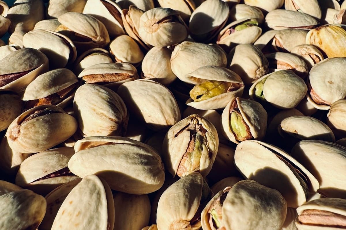 A diferencia del pistacho, su cáscara no es comestible, pero puede utilizarse de muchas maneras (Foto de carácter ilustrativo: Freepik)