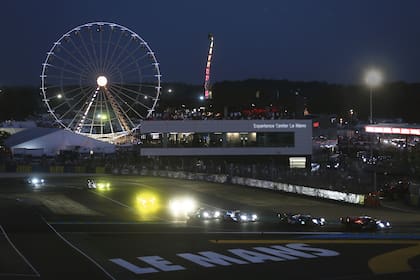 A dos horas de París, el Circuito de la Sarthe es centro de atracción desde 1923
