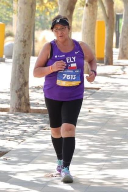 A Elisabeth se le acabó el agua mientras corría