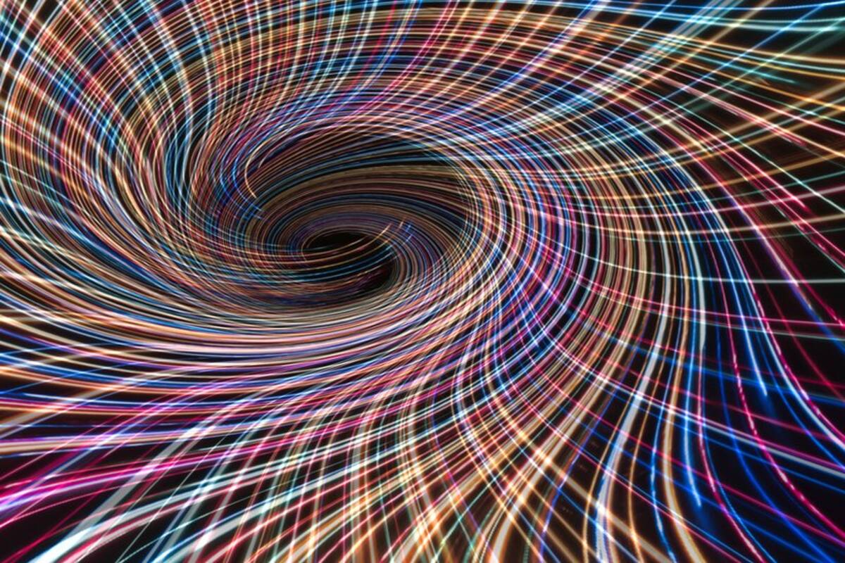 A escalas subatómicas la luz puede formar remolinos y vórtices.