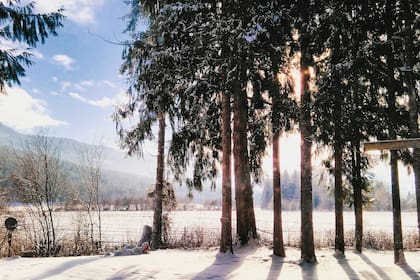 A falta de dos semanas para el inicio del invierno boreal, algunas zonas de montaña comienzan a tener paisajes nevados