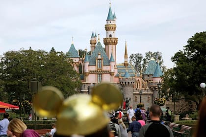 A finales de esta semana el parque de diversiones Disneyland en, Anaheim, California, se convertirá en un centro de vacunación de coronavirus