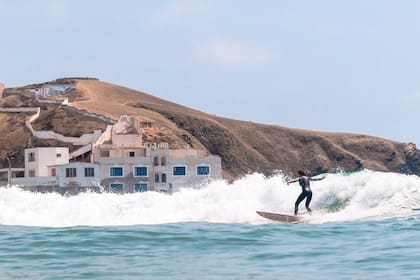 A fines de noviembre, Aicega se aventuró unos días en las playas de San Bartolo, Perú.