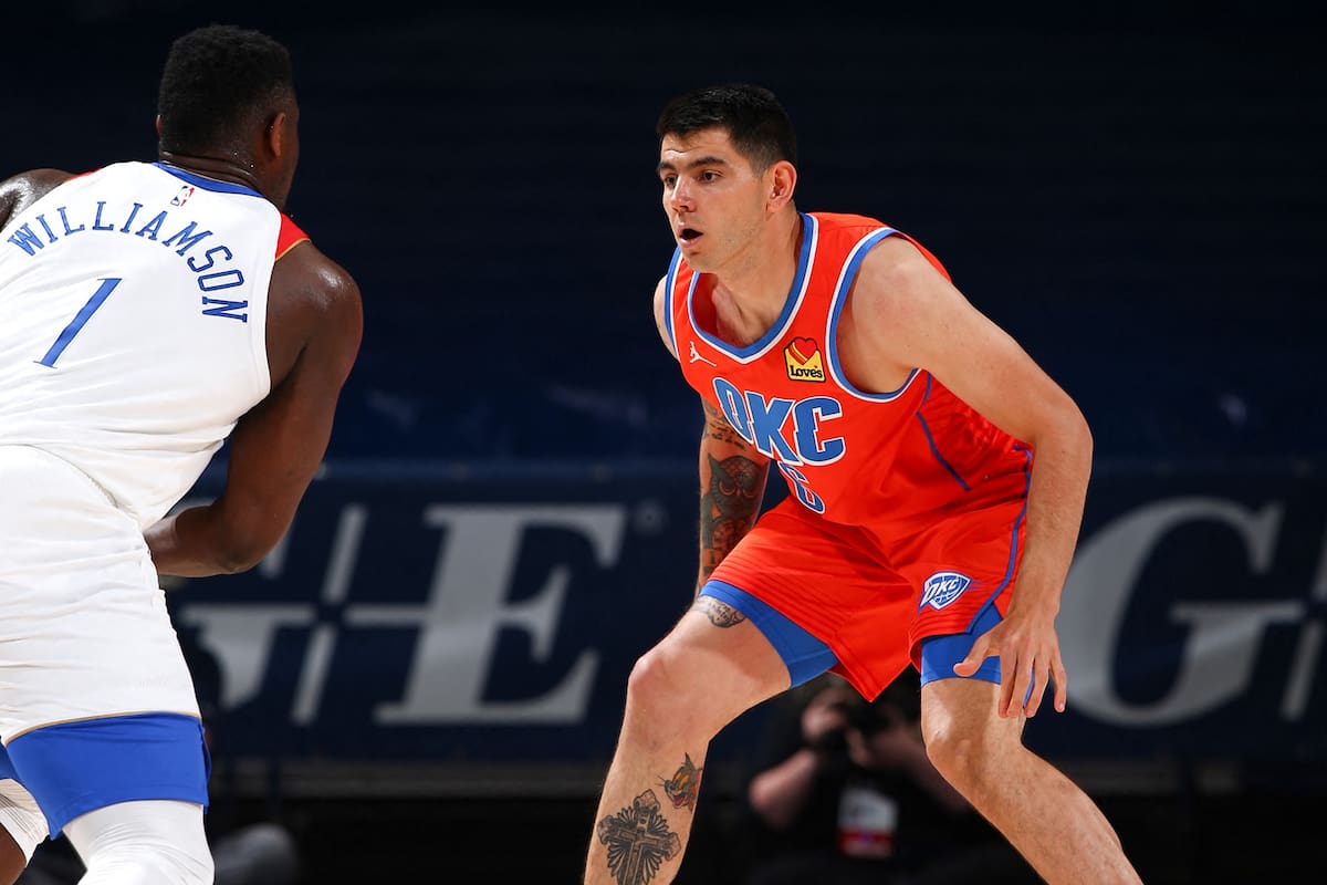 A Gabriel Deck le tocó una misión difícil en lo defensivo en su primer partido de NBA: marcar al gran Zion Williamson; más allá de buenas y malas jugadas, disfrutó lo que tanto había anhelado: habitar la cúspide del básquetbol.