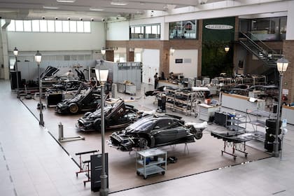 "Hacemos solo 40 autos por año", dicen en Pagani