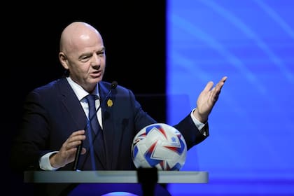 A Gianni Infantino le agradan los cambios drásticos en el VAR