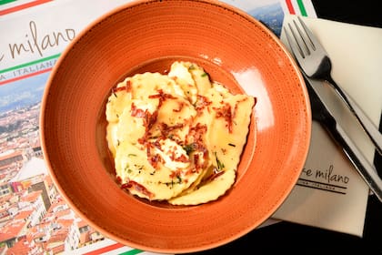 A Ike Milano la gente llega buscando la pasta italiana que conocía