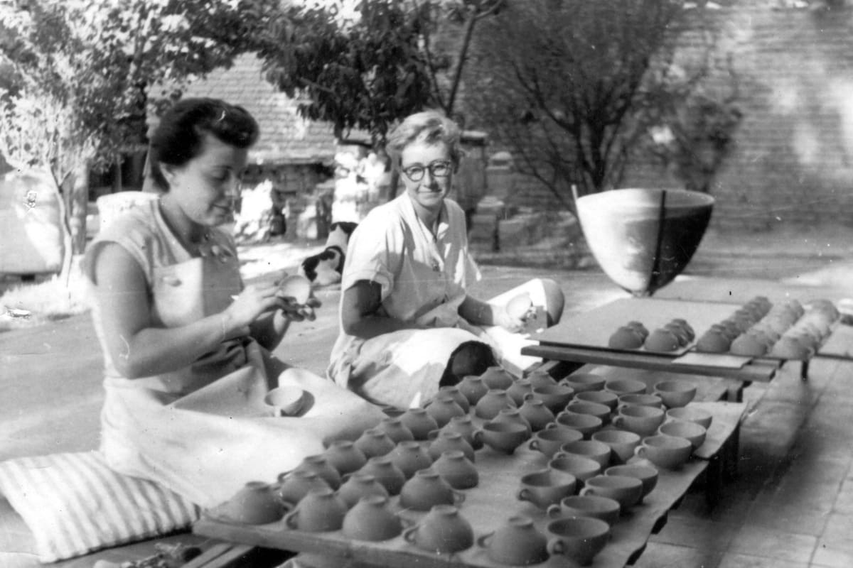 A inicios de 1950, la arquitecta y ceramista Colette Boccara comenzaba a crear en Mendoza sus singulares piezas en gres esmaltado