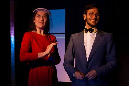 A Juan Fernández, de Leila Schmukler, en el ciclo Jóvenes Creadores, con los actores Josefina Basaldúa y Diego Schmukler