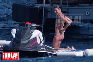 Juana Viale y su hija Ámbar pasan su cuarentena en un superbarco de 64 metros