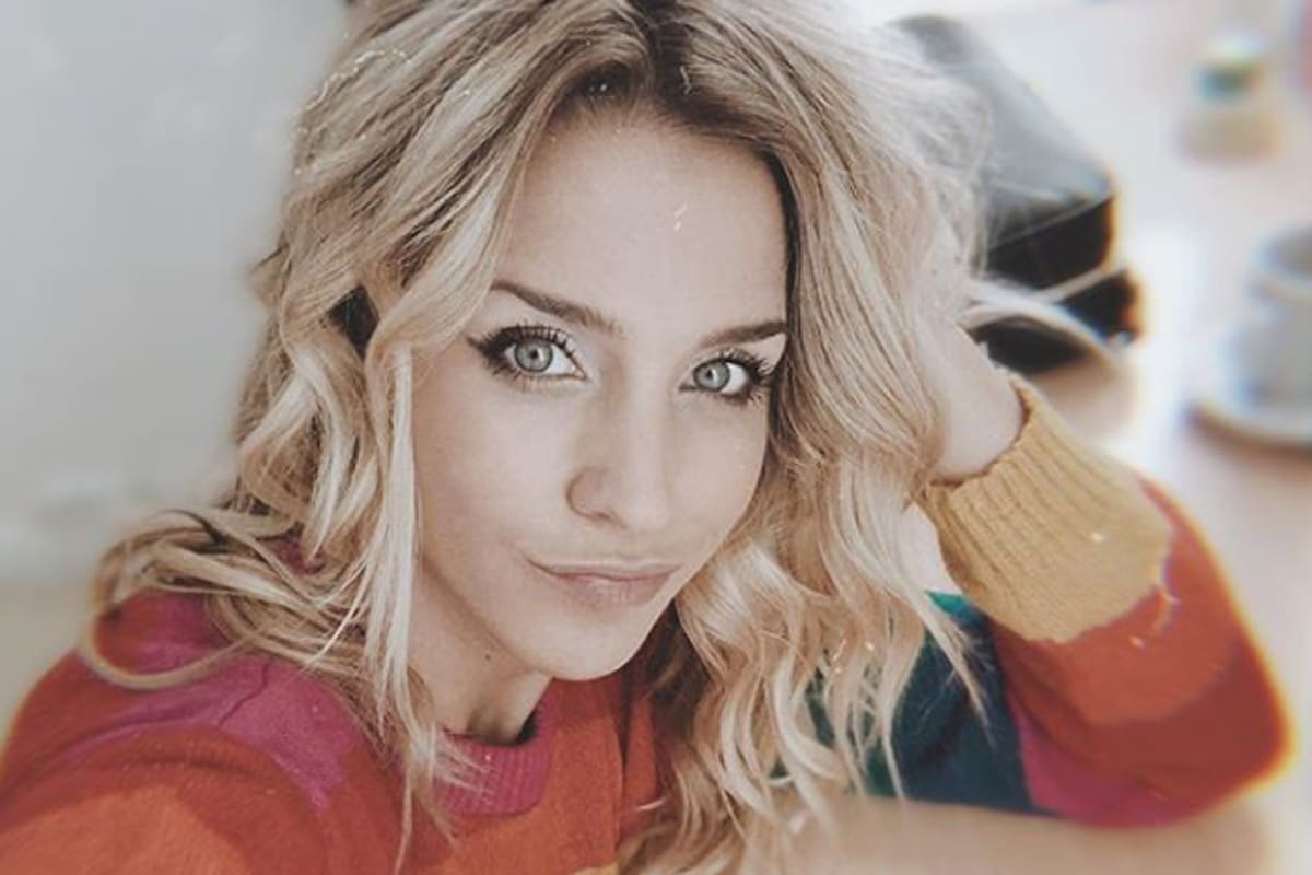 A la actriz se la pudo ver muy cerca del director Nacho Lecouna