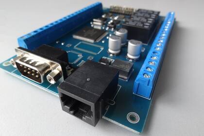 A la CIAA se le pueden agregar componentes (como GPS, un chip de video, etcétera) si la empresa que hará el equipo lo necesita