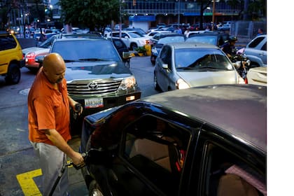 A la escasez de alimentos en Venezuela se suma la falta de combustible