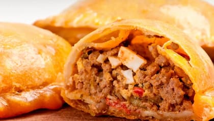 A la hora de pensar en empanadas de carne, vale la pena hacer picadillo de más para usarlo en otras preparaciones.