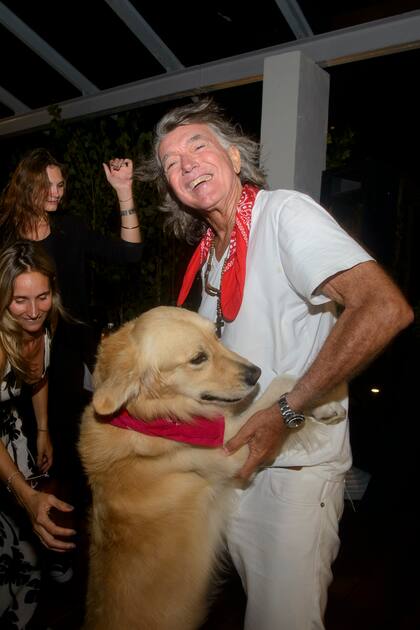 A la hora de reformar su departamento de Uruguay, Pancho Dotto incluyó todas las comodidades para su perro Crack,