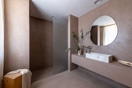 A la hora de reformar un baño, el valor del m2 de remodelación de un baño, a su vez, oscila cercano a los US$1100