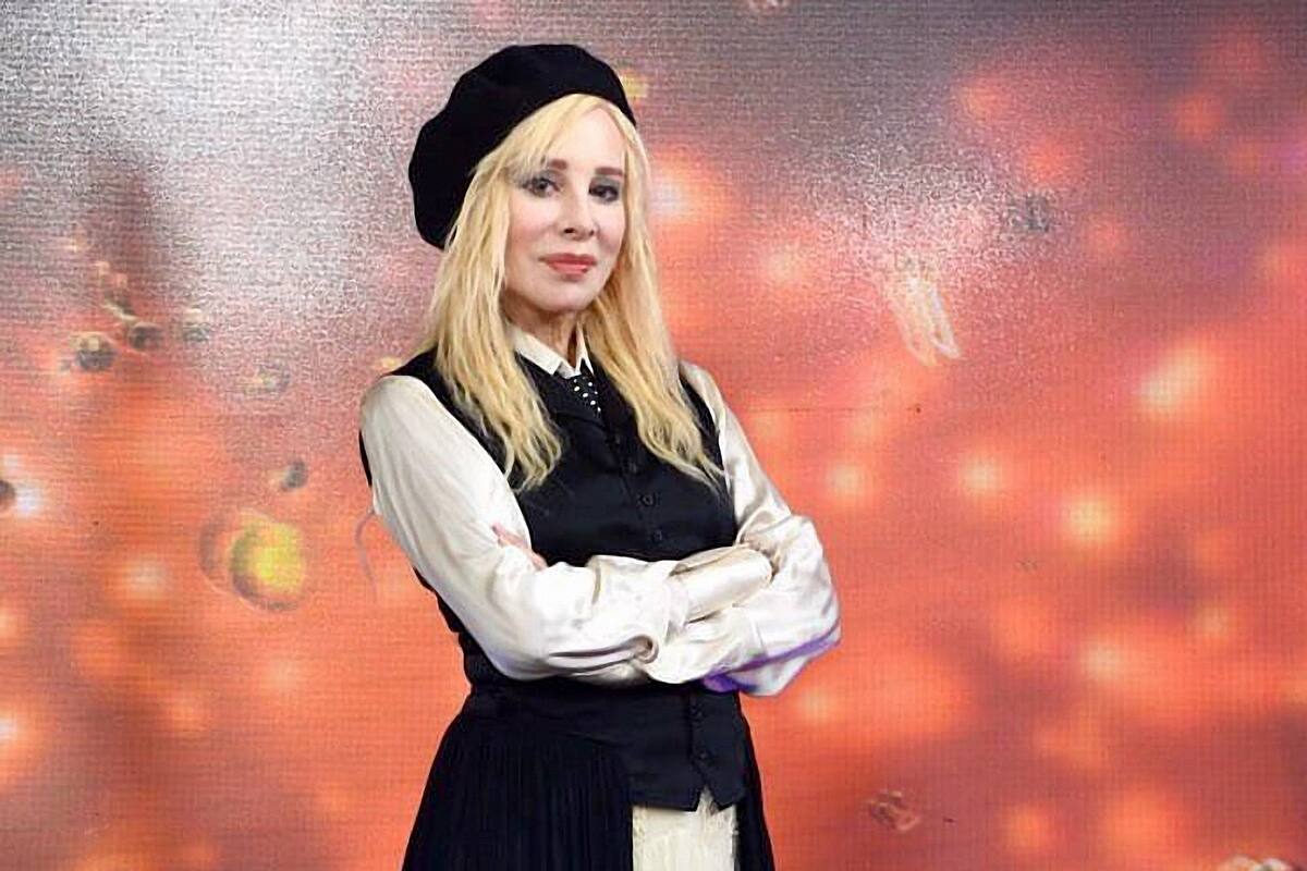 A la jurado le importa poco lo que opine el cantante popular.