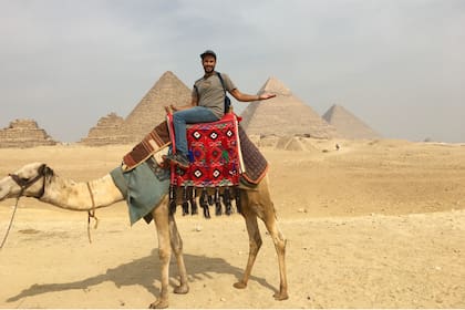 A la par del trabajo, Jonathan sigue recorriendo el mundo.