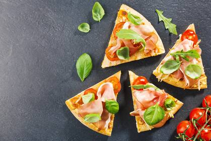 A la piedra, al horno de barro, a la parrilla, al molde. Un clásico italiano, pero también argentinísimo.