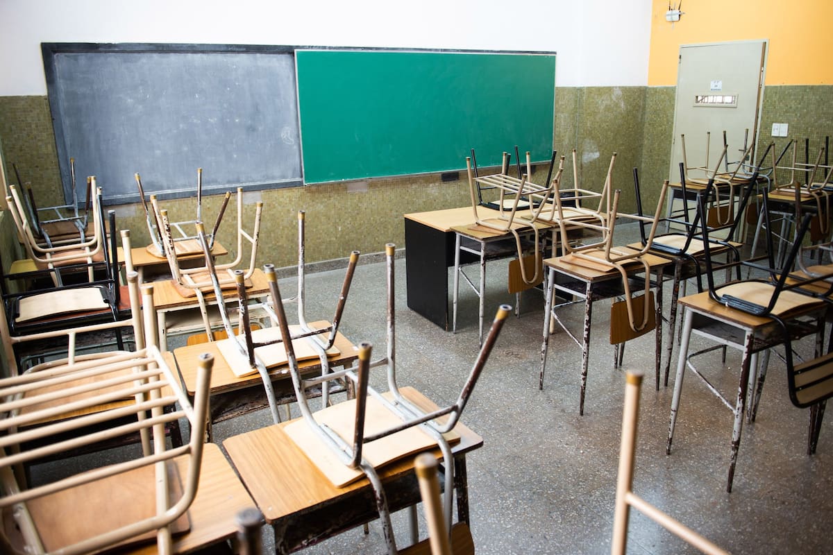 A la suspensión de las clases presenciales se sumó el impacto de la pandemia en los viajes