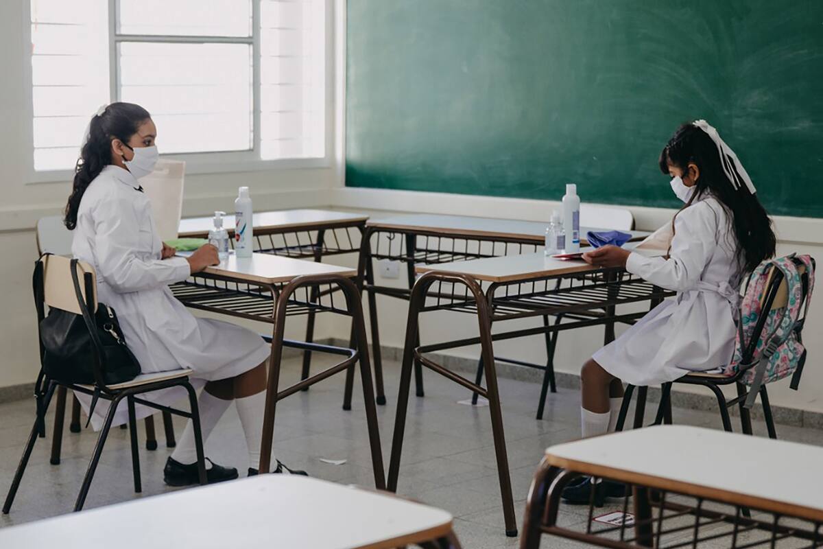 A las 15.30, las autoridades de Salud y de Educación nacionales presentarán una serie de indicadores epidemiológicos para determinar cómo y cuándo se podrá volver a las aulas