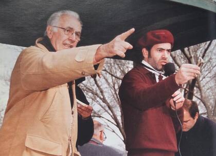 A lo largo de los años que compartieron trabajo y viajes, padre e hijo construyeron una relación marcada por el aprendizaje