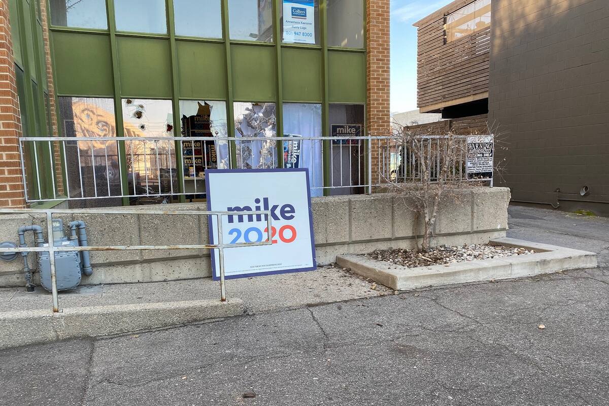 A lo largo del país, rompieron vidrios e hicieron grafittis en varias oficinas de campaña del exalcalde de Nueva York