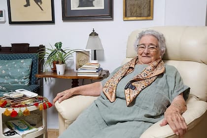 A los 100 años, María Luisa vive una vida plena y reveló sus secretos de alimentación