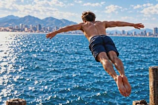Un accidente en el mar cambió su vida para siempre, pero nunca se rindió