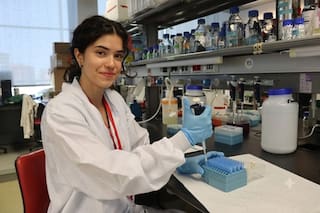 Tiene 18 años, egresó con promedio perfecto y ahora llega al instituto que elige al Premio Nobel