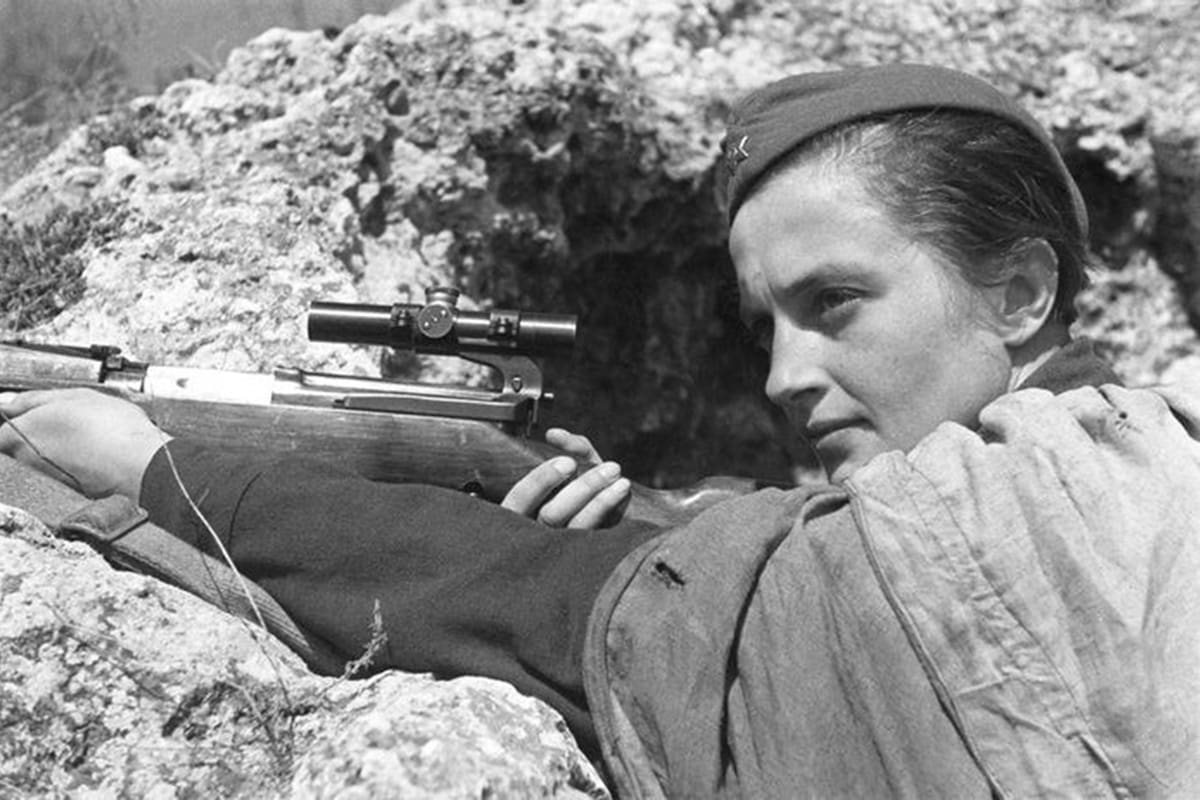 A los 25 no la dejaron formar parte del ejército, pero su insistencia fue mayor y lo logró para combatir a los nazis