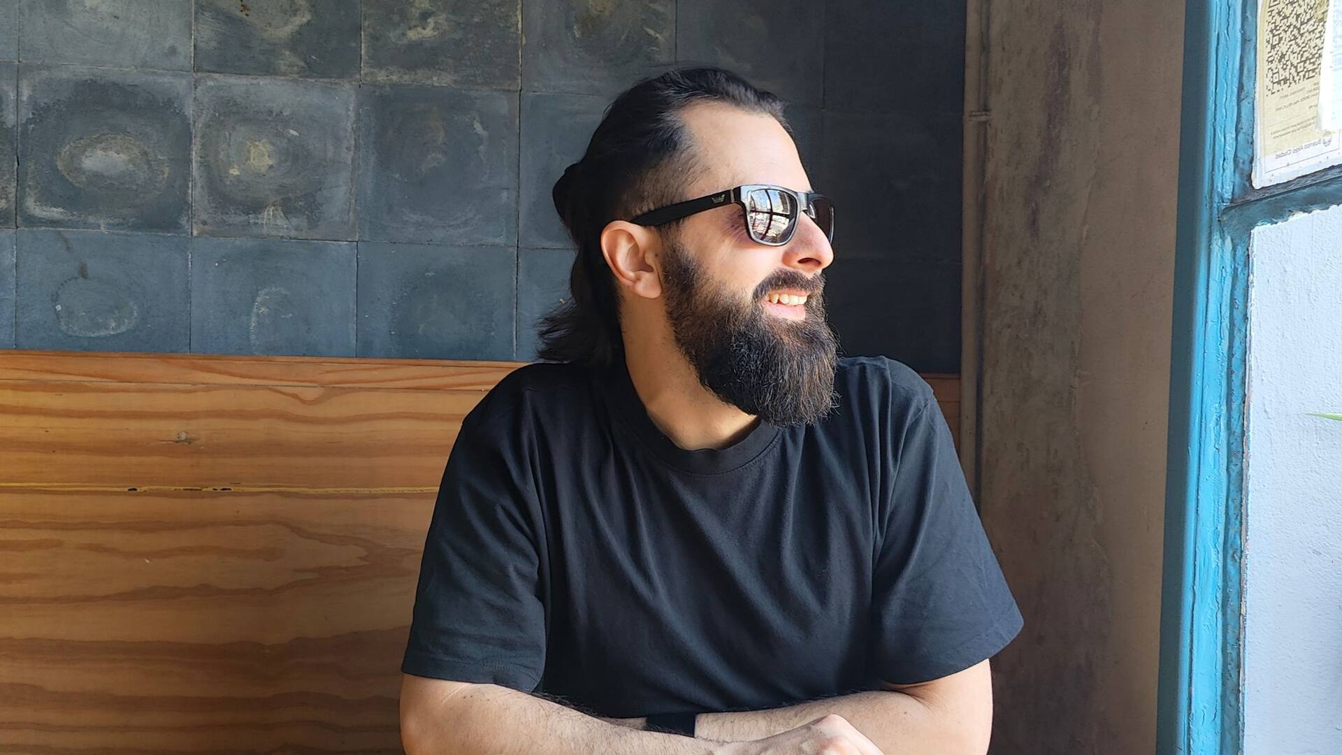 A los 37 años, Federico Iasparra es el bartender detrás del vermut de especialidad, Vermuciraptor.