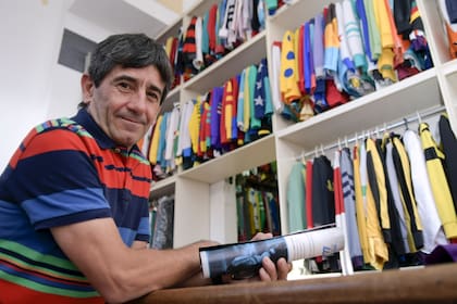 A los 53 años, el uruguayo colgó la fusta y comenzó su etapa como entrenador