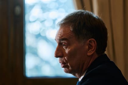 A los 59 años, Santilli consiguió llegar a las oficinas de la Jefatura de Gabinete de la Casa Rosada