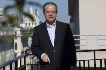 A los 66 años, está alejado de los primeros planos de la política y se dedica a la consultoría y la docencia universitaria