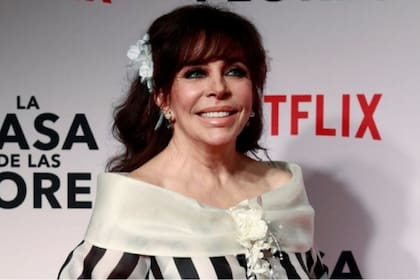 A los 70 años, Verónica Castro se siente orgullosa del paso del tiempo en su apariencia física (Crédito: AFP)