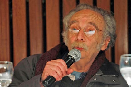 Szpunberg unió la poesía al activismo político