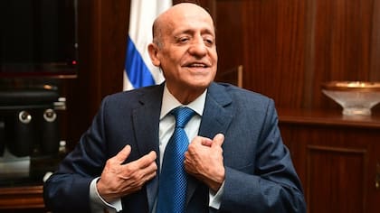 A los 82 años, Maglione presidirá la FINA por un período más