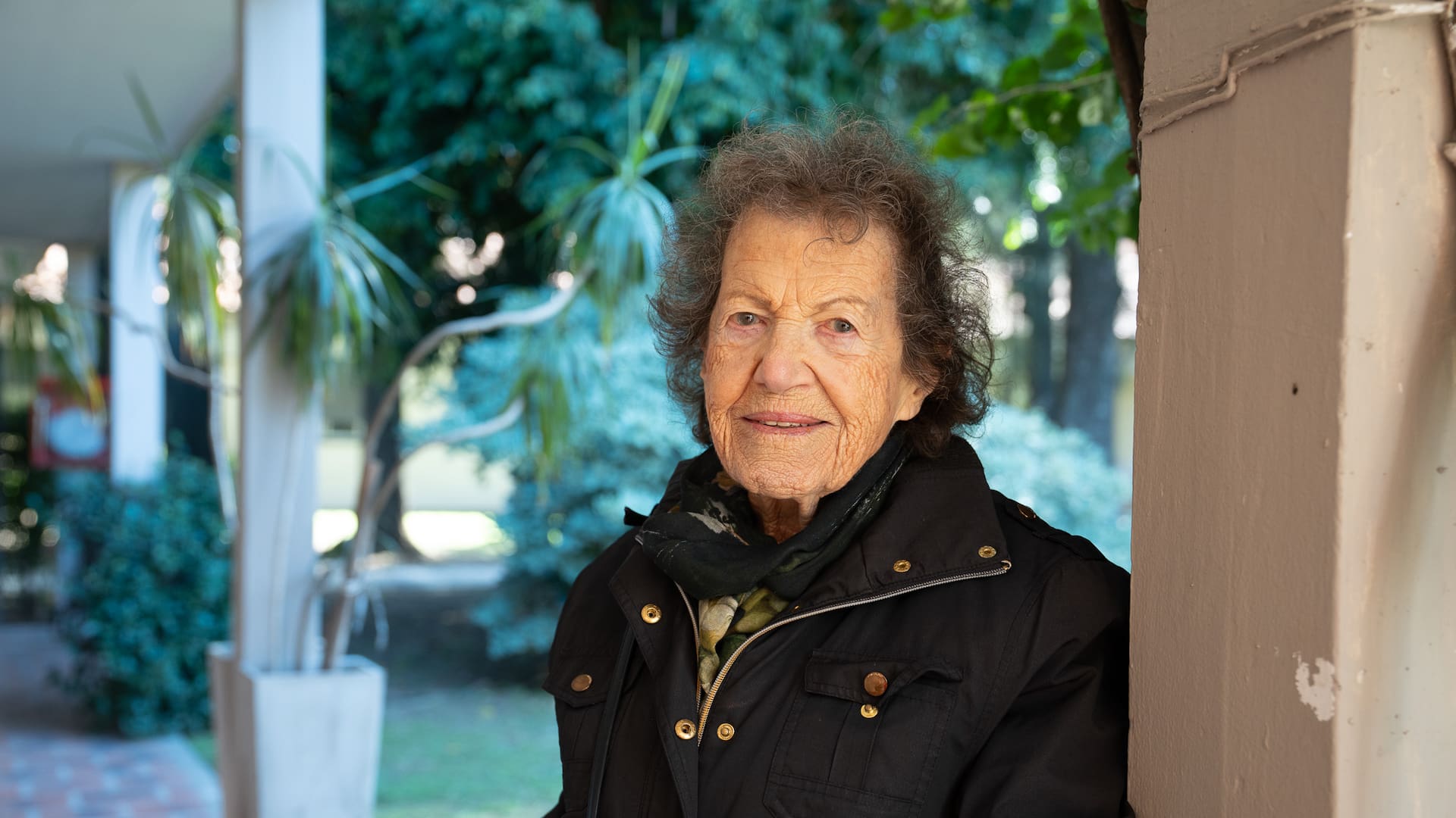A los 94 años , Ruth Jäckel brinda charlas en colegios que el Holocausto no se repita nunca más.