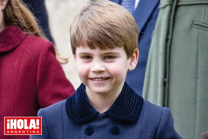 A los cuatro años, Louis debutó en la primera misa de Navidad de su abuelo Carlos como Rey.