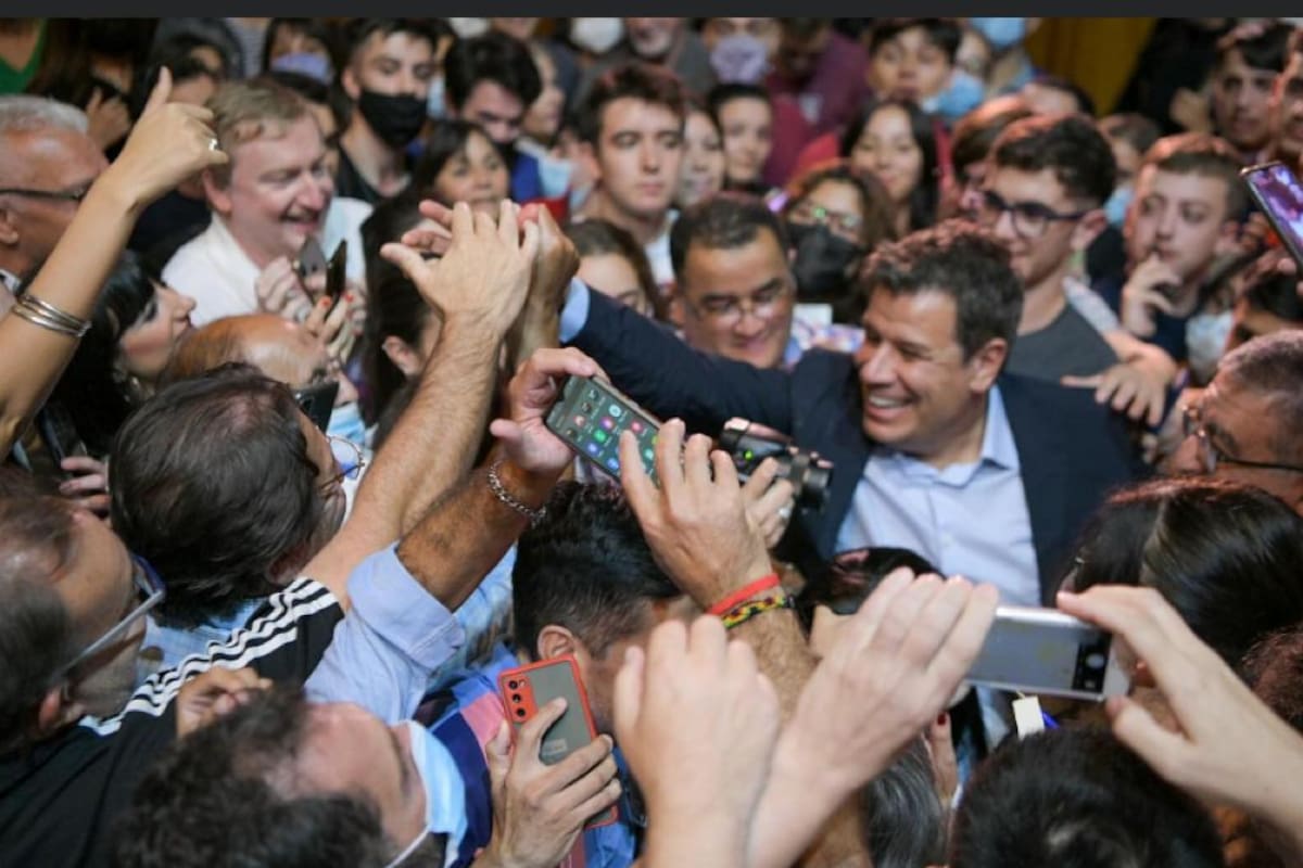 A Manes (foto), Milei, Zelensky o cualquier otro outsider les alcanza, por ahora, con señalar las incongruencias en el statu quo