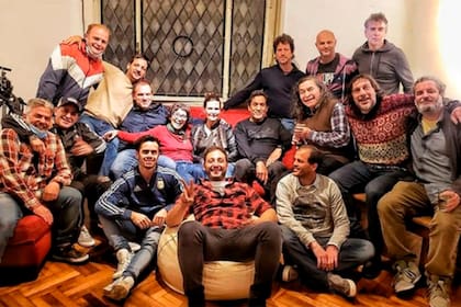 A más de 20 años de su estreno, y tras el éxito de la serie en Netflix, el elenco de Okupas volvió a reunirse