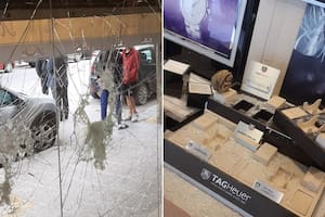 A plena luz del día y a mazazos robaron una joyería
