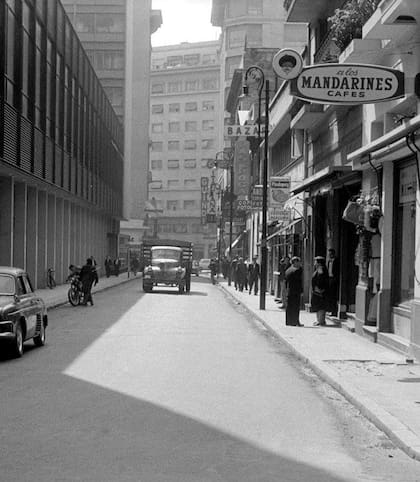 A mediados de los años 60, no quedaban vestigios de la antigua convivencia entre puesteros y bohemios.