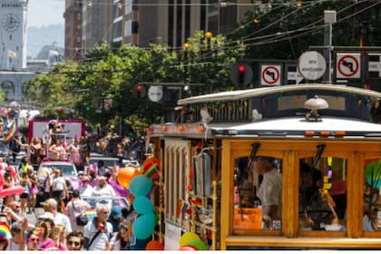 "A medida que los alquileres caen, la defensa y el orgullo local se agitan, y las ideas fallidas son desechadas", San Francisco brilla destacan los analistas. (worldsbestcities.com)