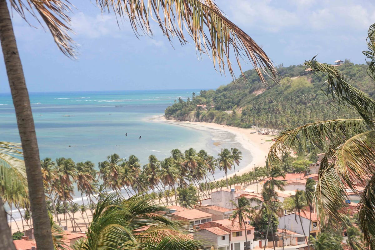 A menos de una hora de viaje de Recife está Porto de Galinhas, una de las playas más visitadas del nordeste