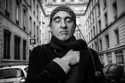 "A mí me interesa el Diego del fútbol, el de mirada de niño y sabiduría de viejo tribunero", dice Rep.